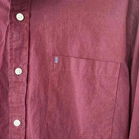 Izod Rich Wine Colored Button Down Dress Shirt Men’s Size Medium - Picture 2 of 6
